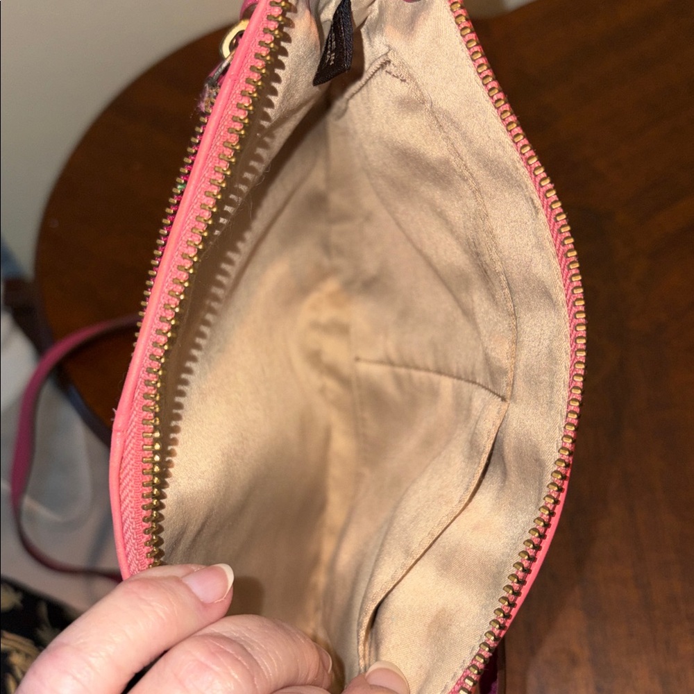 Coach Vintage RARE Crossbody bag  leather coral/hot pink /2 front zipper pockets - Picture 12 of 13